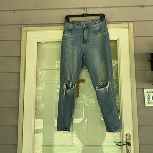 American Eagle Mom Jeans